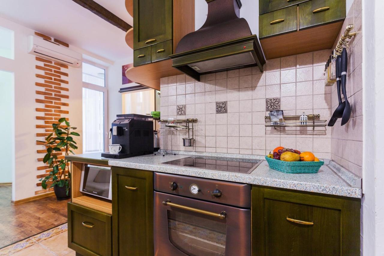 Navit Apartments With Breakfast, Near The Railway Station, The City Center, The Park كييف المظهر الخارجي الصورة