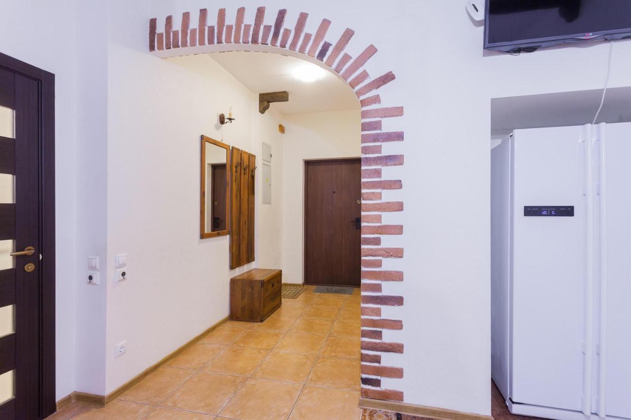 Navit Apartments With Breakfast, Near The Railway Station, The City Center, The Park كييف المظهر الخارجي الصورة